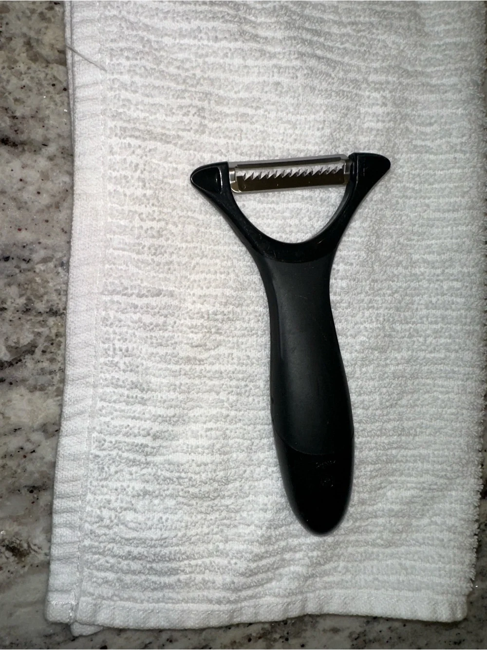 Pampered Chef Black & Stainless Steel Julienne Peeler